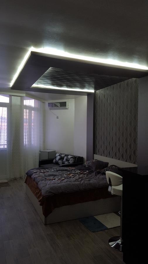 Roini Apartment Batoumi Extérieur photo